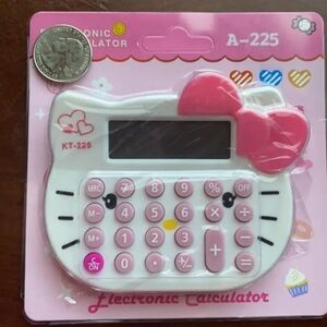 Hello kitty or Kuromi calculator